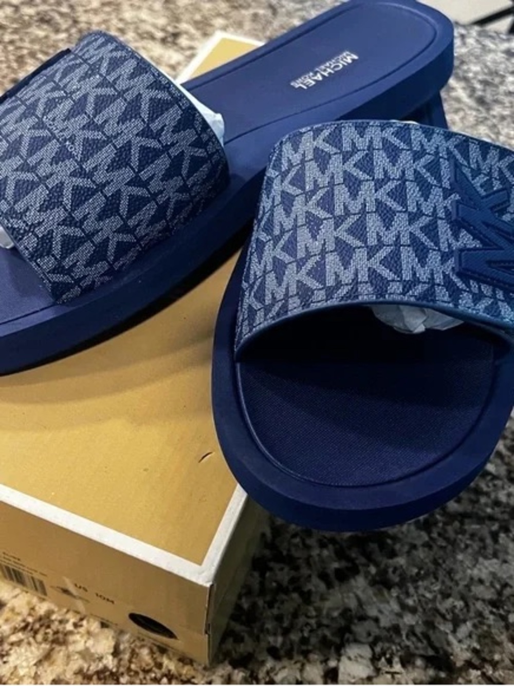 michael kors mk signature logo print wade slide in blue